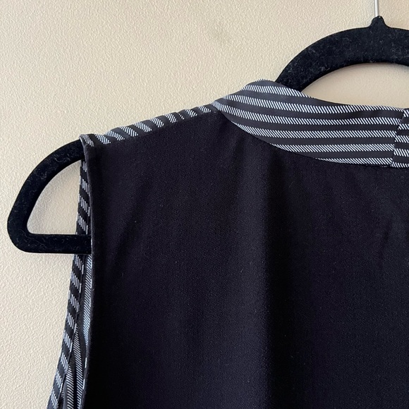 Worthington Petite Black & White Striped Sleeveless Top - Picture 11 of 13